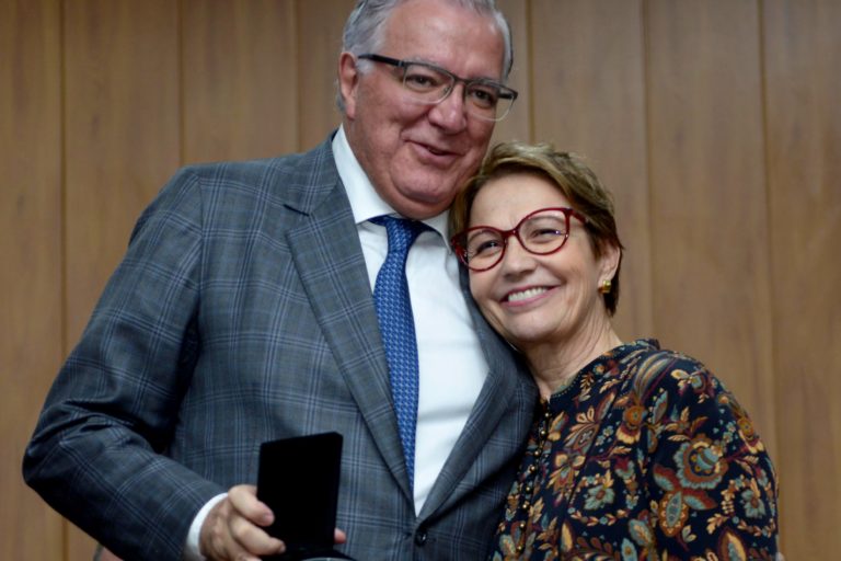 Antonio Alvarenga e Tereza Cristina2