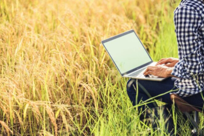 conectividade no campo_freepik_fotor