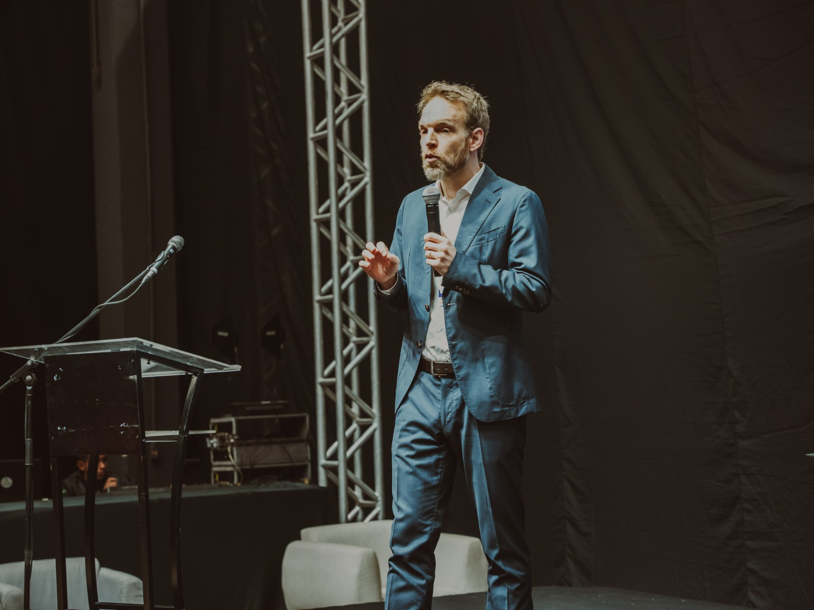 24711085016052024_WhatsApp_Image_2024-05-16_at_10.07.31