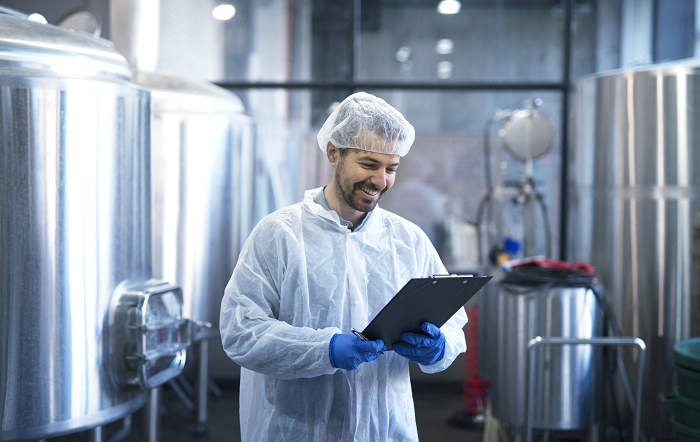 Industria-de-leite-Freepik-editado