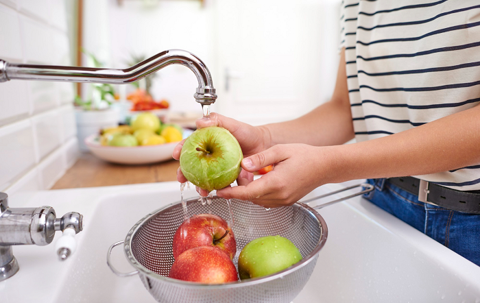 3 – Higienizar frutas – cr+®dito freepik-editado